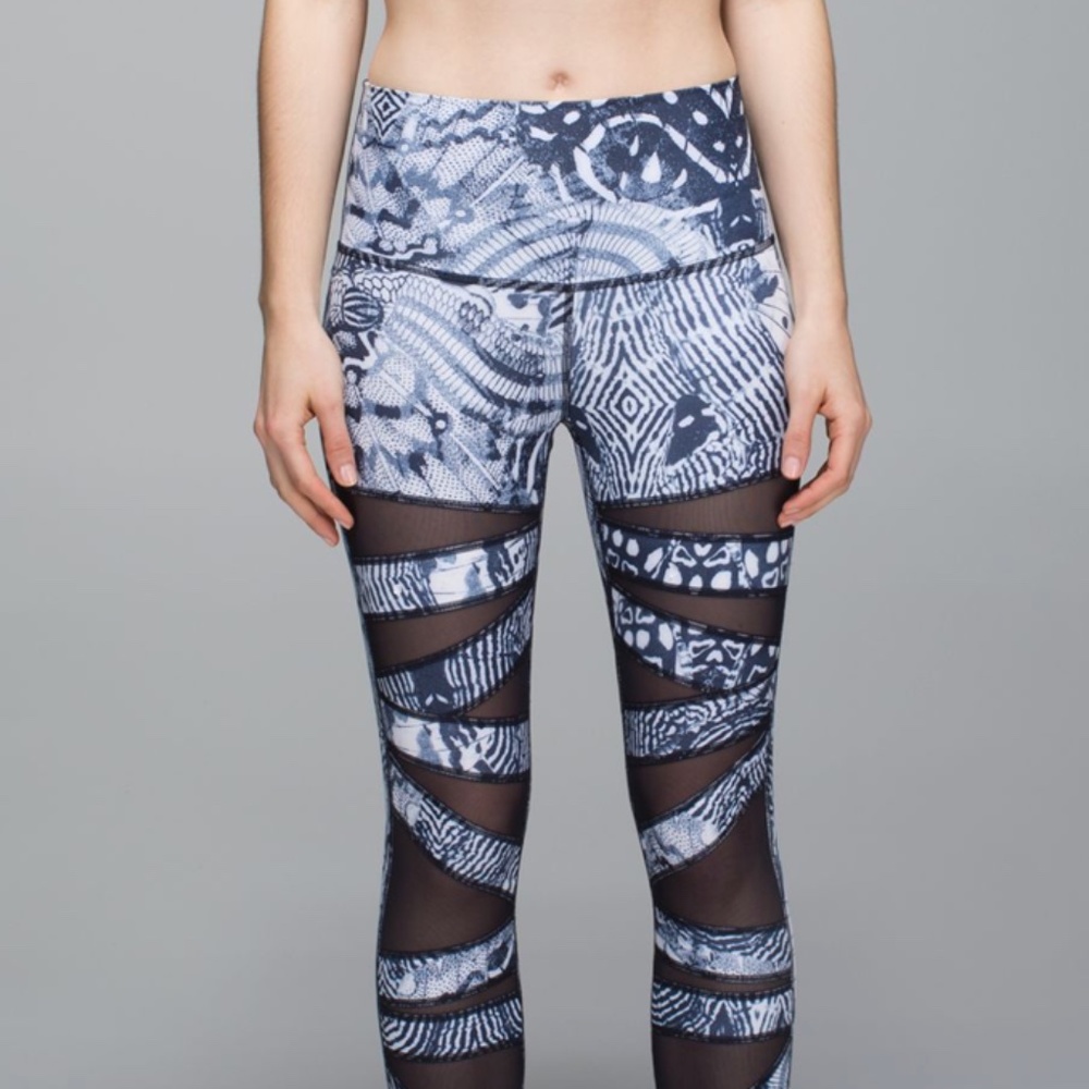 Lululemon Highest Times Pant *Full-On Luxtreme Wanerlust Size 6